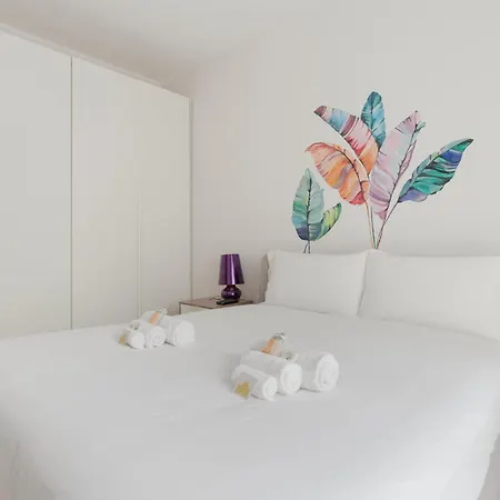 Apartament Porta Genova - Voghera - Bilocale Con Balcone